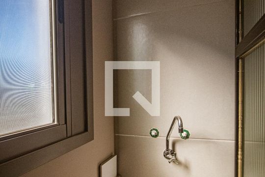 Área de Serviço de apartamento à venda com 2 quartos, 60m² em Farroupilha, Porto Alegre
