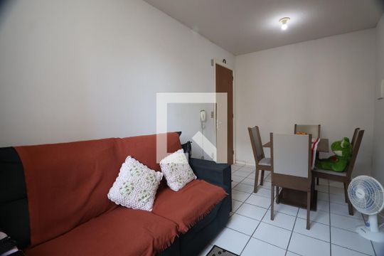 Sala  de apartamento à venda com 2 quartos, 52m² em Guajuviras, Canoas