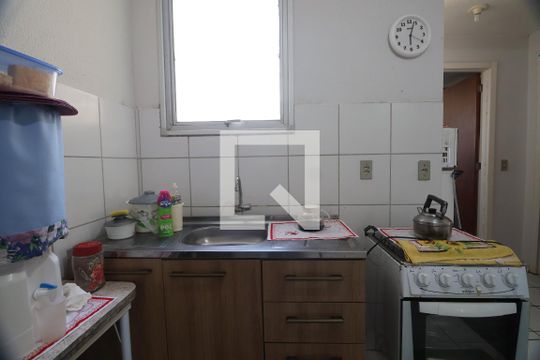 cozinha  de apartamento à venda com 2 quartos, 52m² em Guajuviras, Canoas
