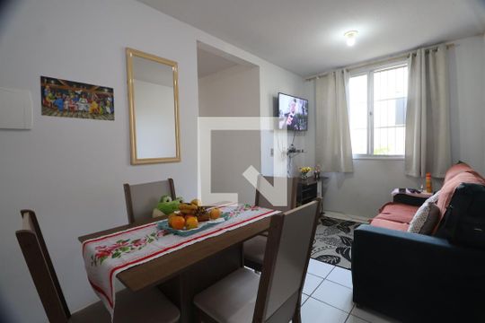 Sala  de apartamento à venda com 2 quartos, 52m² em Guajuviras, Canoas