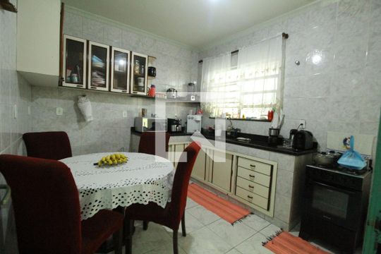 Cozinha de casa de condomínio à venda com 4 quartos, 210m² em Jacarepaguá, Rio de Janeiro