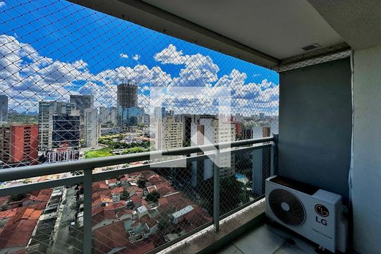 Sacada de kitnet/studio à venda com 1 quarto, 44m² em Santo Amaro, São Paulo