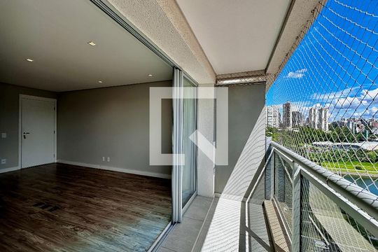 Sacada de kitnet/studio à venda com 1 quarto, 44m² em Santo Amaro, São Paulo