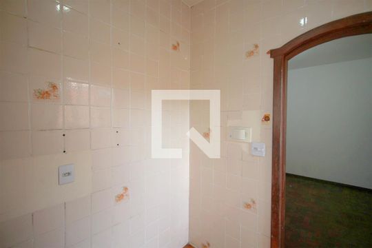 Cozinha de apartamento à venda com 2 quartos, 50m² em Serra, Belo Horizonte