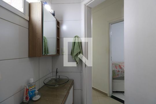 Banheiro de apartamento à venda com 2 quartos, 90m² em Parque Capuava, Santo André