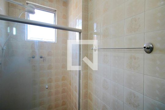 Banheiro de apartamento à venda com 2 quartos, 62m² em Sagrada Família, Belo Horizonte