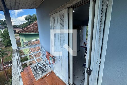 Sacada de casa à venda com 4 quartos, 140m² em Santa Teresa, São Leopoldo