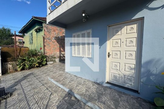 Fachada de casa à venda com 4 quartos, 140m² em Santa Teresa, São Leopoldo