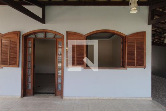 Fachada de casa para alugar com 5 quartos, 260m² em Céu Azul, Belo Horizonte