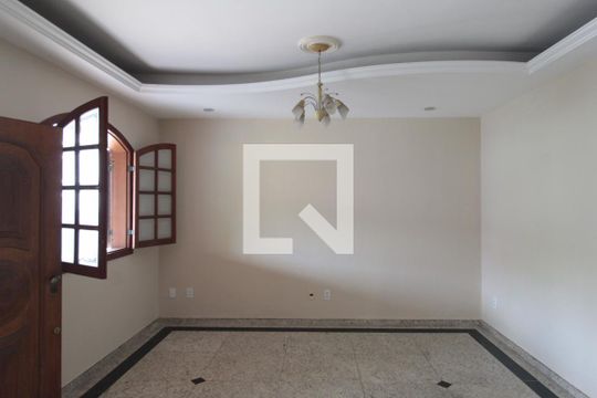 Sala de casa para alugar com 5 quartos, 260m² em Céu Azul, Belo Horizonte