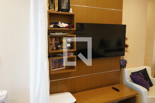 Sala de apartamento à venda com 2 quartos, 60m² em Jardim Analia Franco, São Paulo