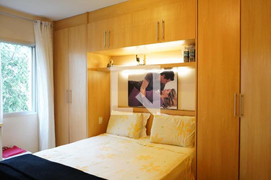 Quarto 1 de apartamento à venda com 2 quartos, 60m² em Jardim Analia Franco, São Paulo