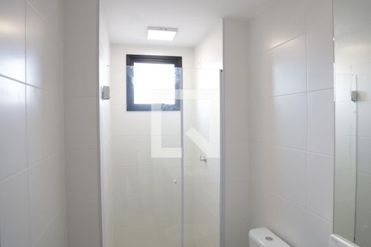 Banheiro de apartamento à venda com 2 quartos, 69m² em Setor Bueno, Goiânia