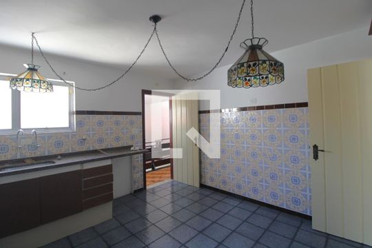 Cozinha de casa à venda com 4 quartos, 220m² em Jardim Umuarama, São Paulo