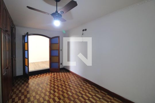Quarto 1 de casa à venda com 4 quartos, 220m² em Jardim Umuarama, São Paulo