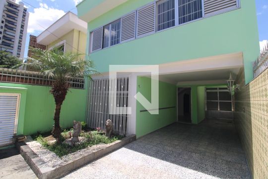 Área comum de casa à venda com 4 quartos, 220m² em Jardim Umuarama, São Paulo