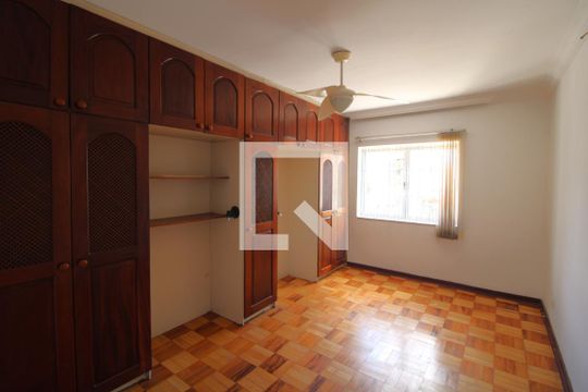 Quarto 2 de casa à venda com 4 quartos, 220m² em Jardim Umuarama, São Paulo