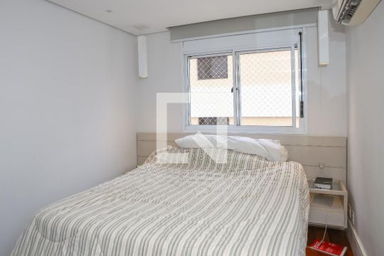 Suíte 1 de apartamento para alugar com 2 quartos, 151m² em Pompeia, São Paulo