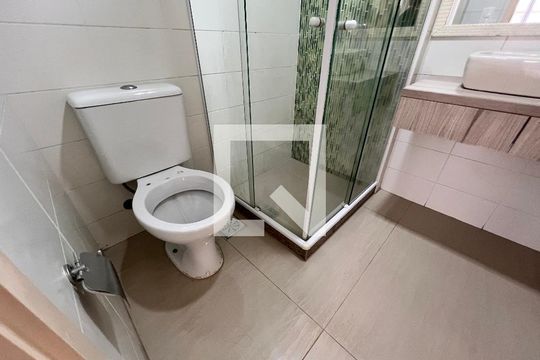 Banheiro Social de apartamento à venda com 3 quartos, 143m² em Taquara, Rio de Janeiro