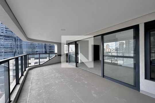 Varanda de apartamento à venda com 3 quartos, 162m² em Chácara Santo Antônio (zona Sul), São Paulo