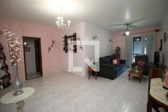 Apartamento à venda com 3 quartos, 132m² em Penha Circular, Rio de Janeiro