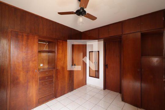 Suíte de apartamento para alugar com 3 quartos, 100m² em Vila Seixas, Ribeirão Preto