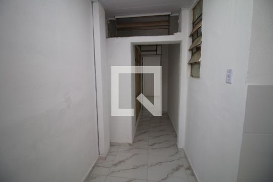 Área de Serviço de casa para alugar com 2 quartos, 50m² em Brás de Pina, Rio de Janeiro