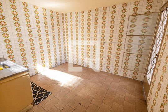 Cozinha de casa à venda com 4 quartos, 90m² em Pampulha, Belo Horizonte