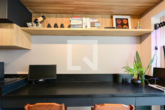 Sala/Quarto de kitnet/studio à venda com 1 quarto, 26m² em Mirandópolis, São Paulo