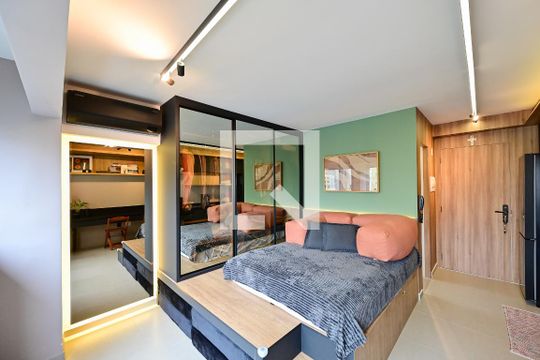 Sala/Quarto de kitnet/studio à venda com 1 quarto, 26m² em Mirandópolis, São Paulo