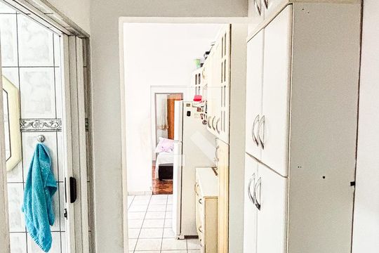 Corredor de casa à venda com 2 quartos, 125m² em Vila Francisco Matarazzo, Santo André