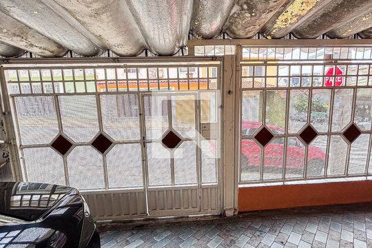 Garagem de casa à venda com 2 quartos, 125m² em Vila Francisco Matarazzo, Santo André