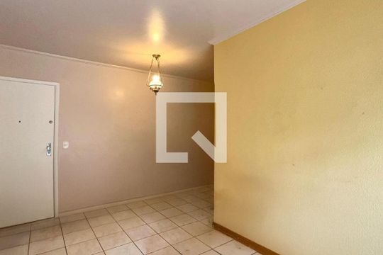 Sala de apartamento para alugar com 2 quartos, 67m² em Vila Madalena, São Paulo