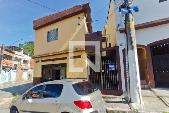 Fachada de casa para alugar com 2 quartos, 60m² em Sítio Morro Grande, São Paulo