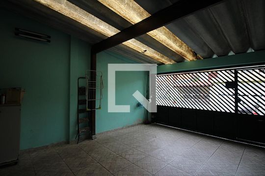 Garagem de casa à venda com 3 quartos, 107m² em Conjunto Residencial Pombeva, São Bernardo do Campo