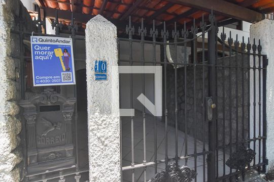 Fachada de casa à venda com 3 quartos, 260m² em São Francisco, Niterói