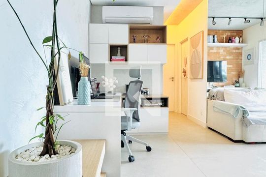 Sala de apartamento à venda com 2 quartos, 65m² em Vila Cordeiro, São Paulo
