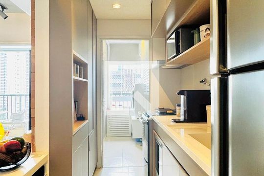 Cozinha de apartamento à venda com 2 quartos, 65m² em Vila Cordeiro, São Paulo
