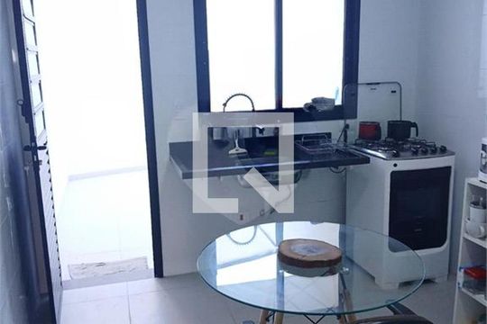 Casa à venda com 3 quartos, 170m² em Moinho Velho, São Paulo