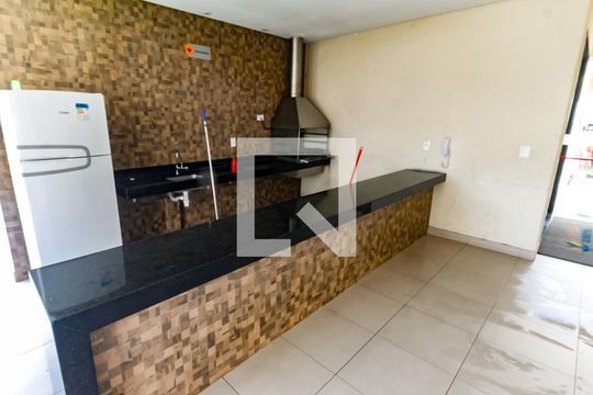 Área comum - Churrasqueira de apartamento para alugar com 2 quartos, 43m² em Vila Suzana, São Paulo