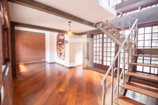 Casa à venda com 4 quartos, 320m² em Brooklin, São Paulo