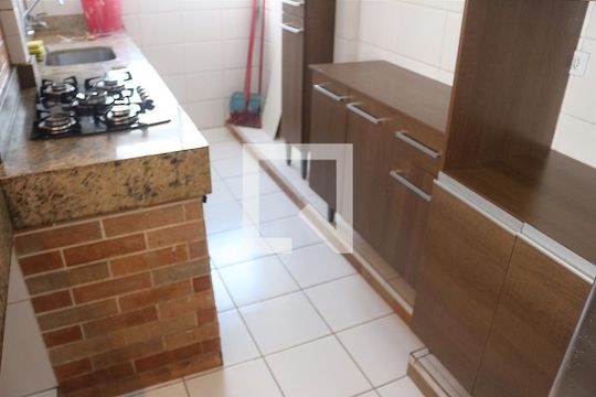 Cozinha de apartamento para alugar com 3 quartos, 74m² em Fundação, São Caetano do Sul