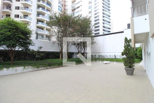 Área Comum - Pátio de apartamento para alugar com 1 quarto, 50m² em Vila Olímpia, São Paulo