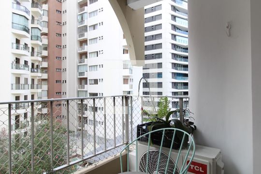 Varanda de apartamento para alugar com 1 quarto, 50m² em Vila Olímpia, São Paulo