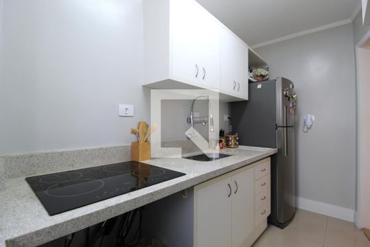 Cozinha e Área de Serviço de apartamento para alugar com 1 quarto, 50m² em Vila Olímpia, São Paulo
