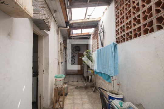 Corredor de casa à venda com 2 quartos, 410m² em Parque Edu Chaves, São Paulo