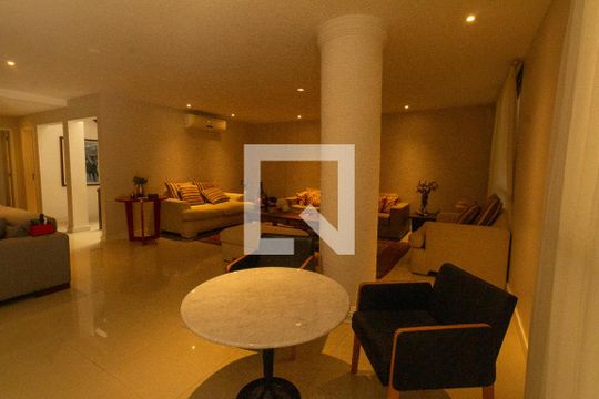 Sala de apartamento à venda com 5 quartos, 784m² em Barra da Tijuca, Rio de Janeiro