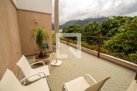 Área externa de apartamento para alugar com 5 quartos, 784m² em Barra da Tijuca, Rio de Janeiro