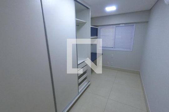 Quarto 1 de apartamento para alugar com 2 quartos, 70m² em Setor Bueno, Goiânia