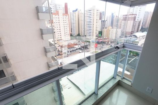 Sacada de apartamento para alugar com 2 quartos, 70m² em Setor Bueno, Goiânia